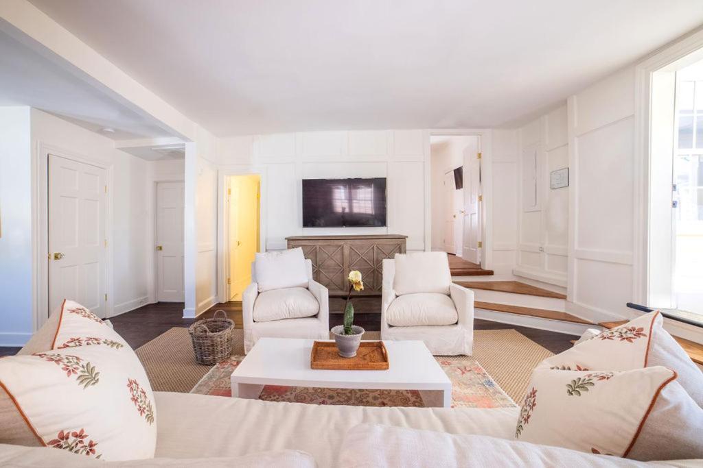 Guesthouse Charleston East 42 D Экстерьер фото